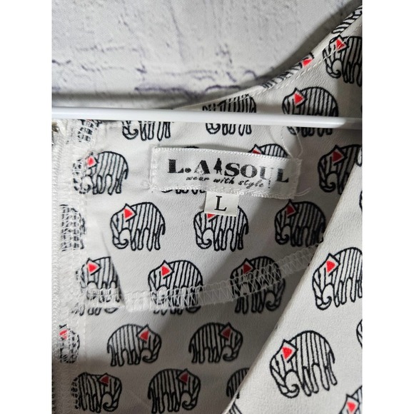 L.A Soul Womens Tank Blouse Elephants Back Zip White Black Red Large - Picture 2 of 6